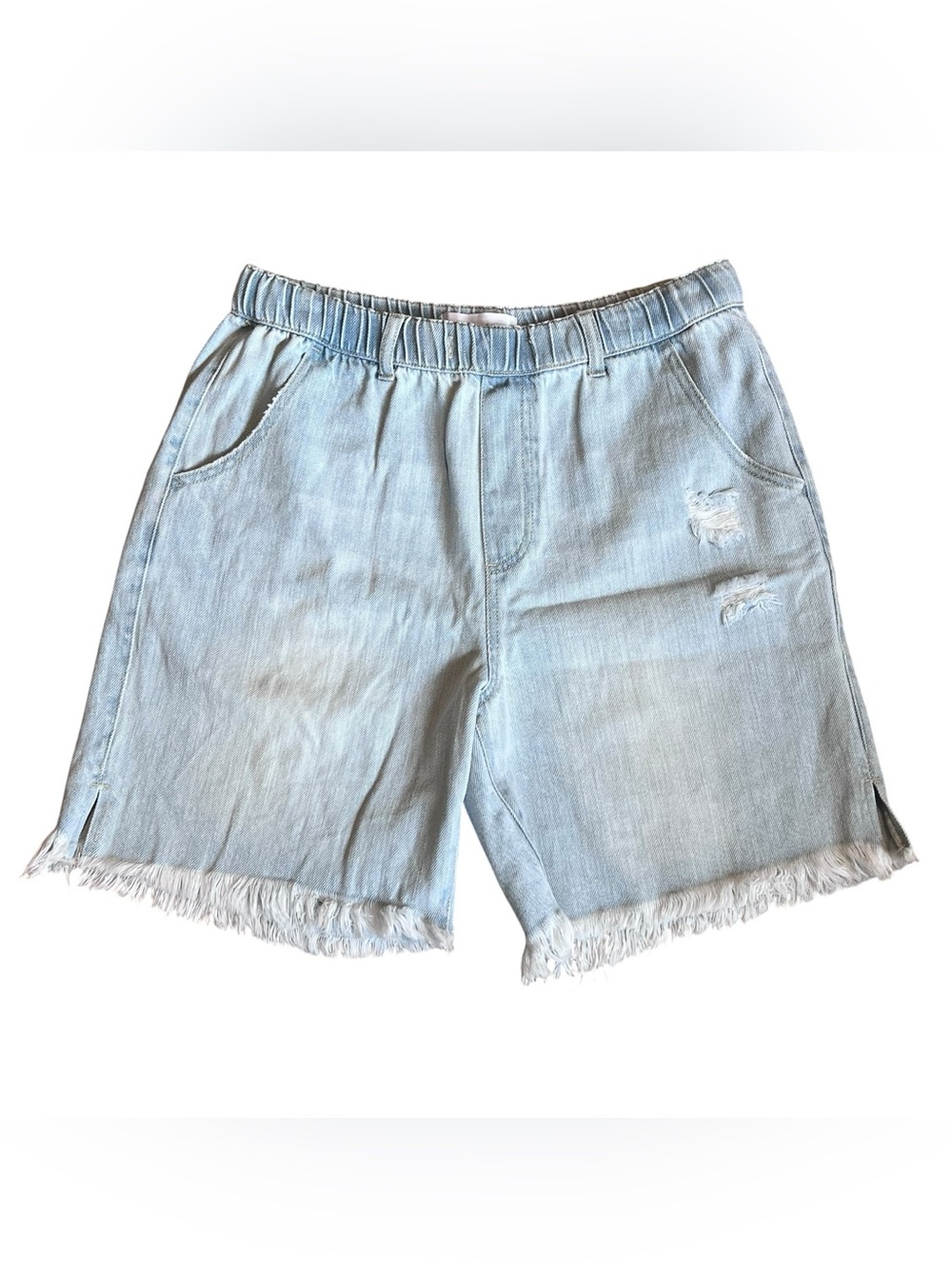 Risen Women’s Sz M High Rise Denim Shorts Light Wash Pull On Distressed - Picture 3 of 15